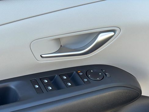 Certified 2025 Hyundai Tucson SEL image 16
