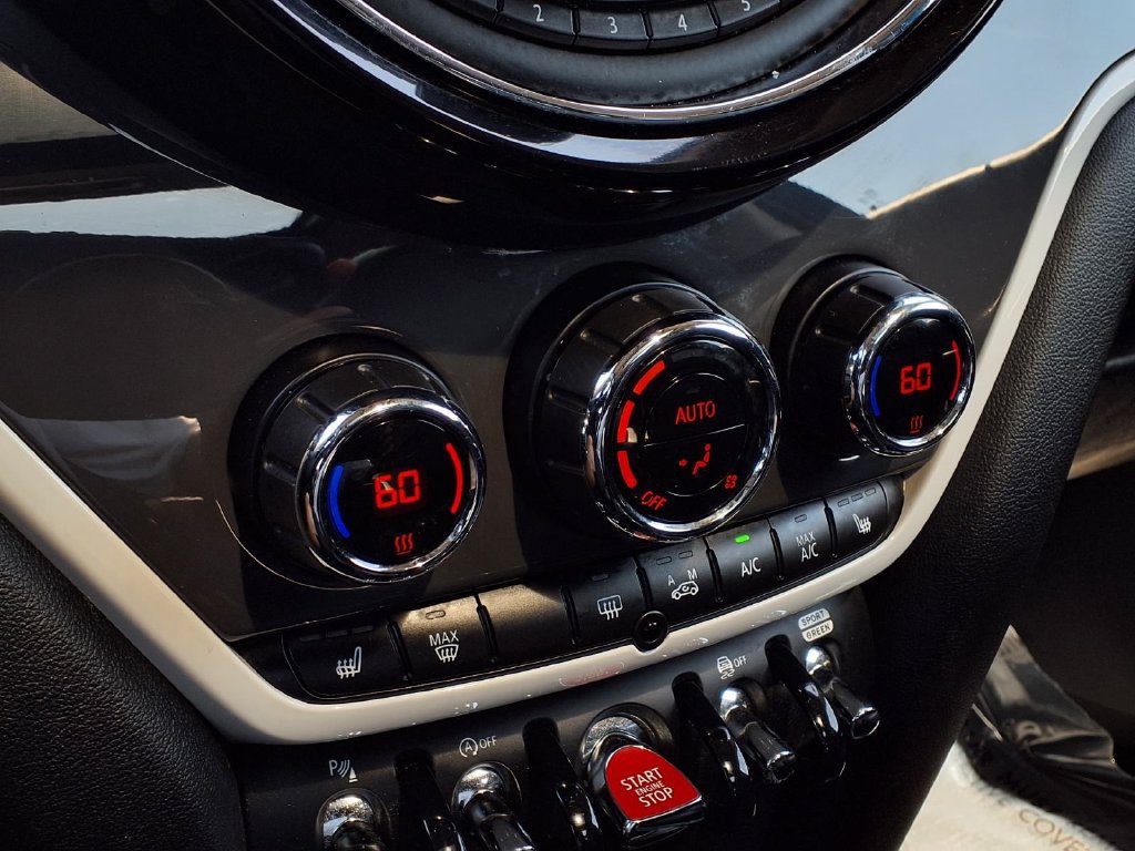 Used 2018 MINI Cooper Countryman S FWD image 11