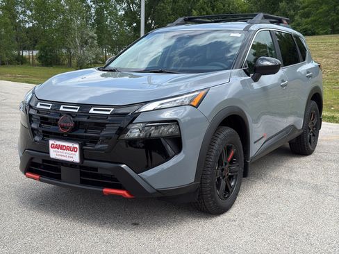 New 2026 Nissan Rogue SV AWD/4WD image 2