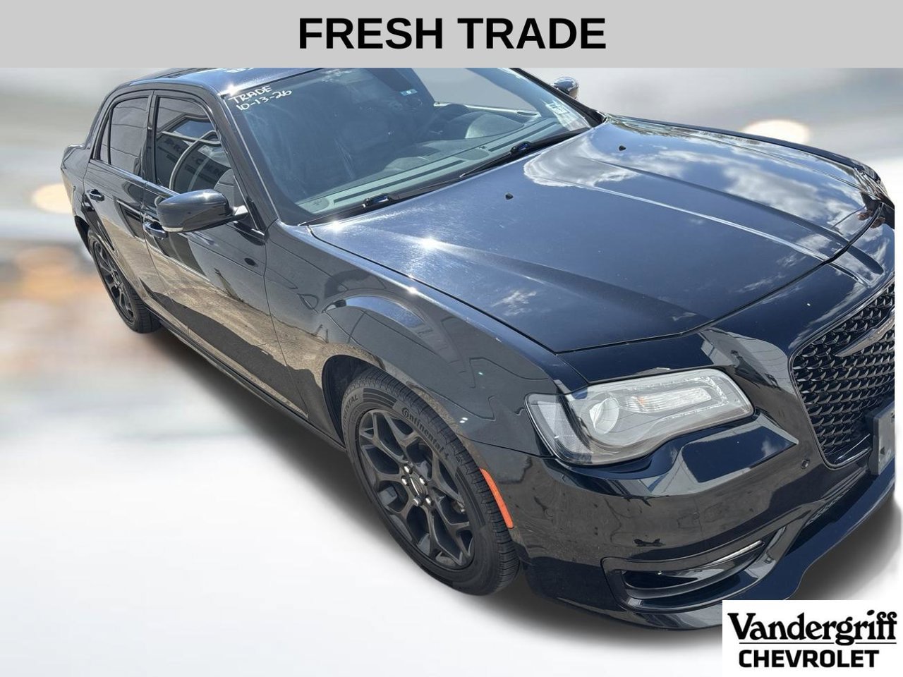 Used 2022 Chrysler 300 Touring L w/ Popular Equipment Group AWD/4WD image 2