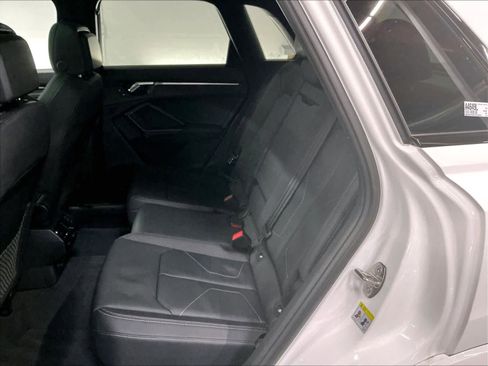 Certified 2025 Audi Q3 2.0T Premium w/ Black Optic Sport Package image 29