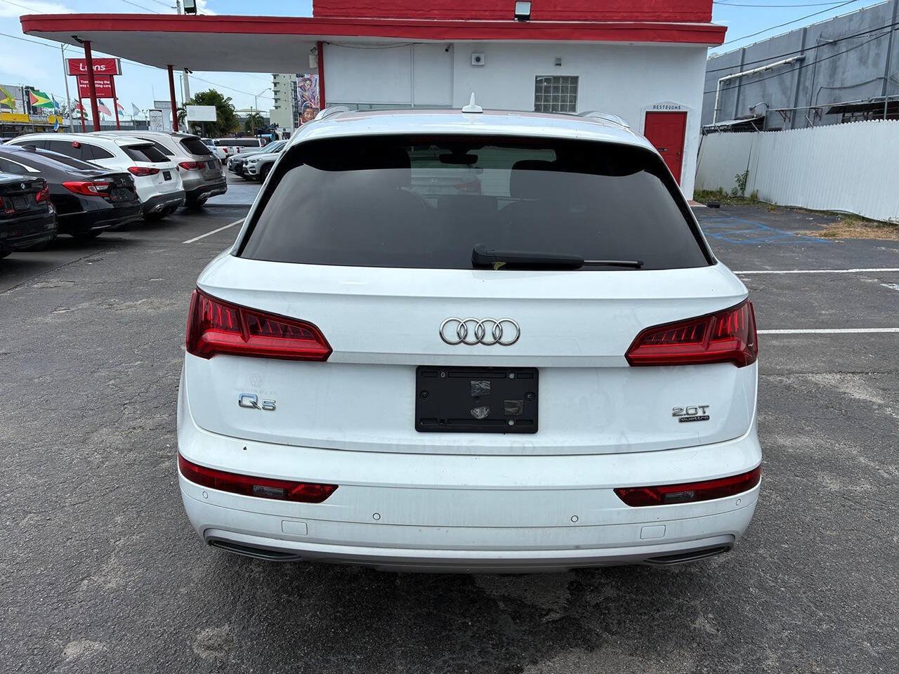 Used 2018 Audi Q5 2.0T Premium Plus w/ Premium Plus Package AWD/4WD image 7