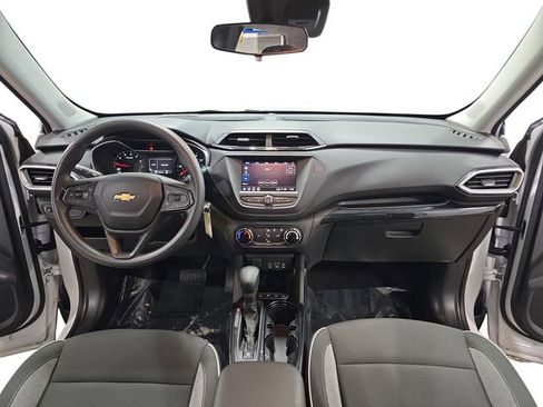 Used 2023 Chevrolet TrailBlazer LS image 11