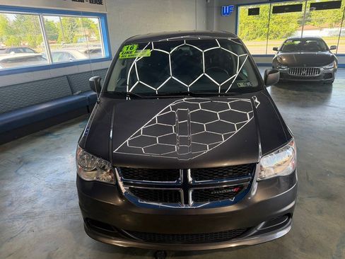 Used 2016 Dodge Grand Caravan SE w/ Quick Order Package 29E SE FWD image 7