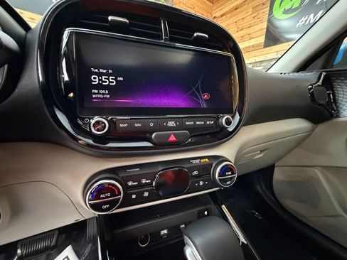 Used 2023 Kia Soul EX FWD image 18