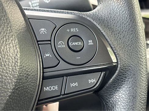 Used 2024 Toyota Corolla LE FWD image 10