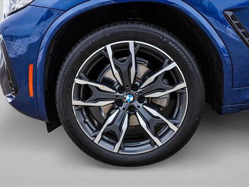 Used 2023 BMW X4 xDrive30i w/ M Sport Package image 9