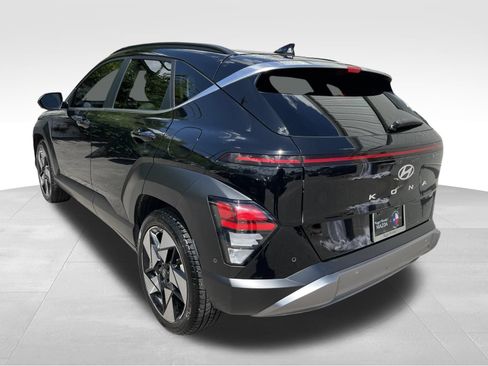 Used 2024 Hyundai Kona Limited FWD image 7