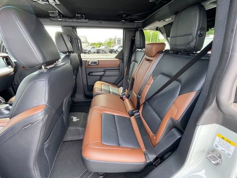 Used 2024 Ford Bronco Outer Banks AWD/4WD image 20