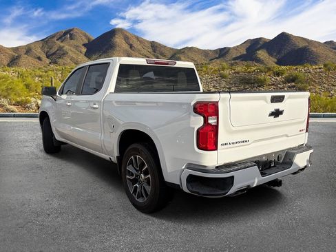 Used 2022 Chevrolet Silverado 1500 RST w/ Z71 Off-Road Package AWD/4WD image 5