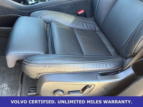 Certified 2023 Volvo XC40 B5 Plus w/ Protection Package Premier image 27