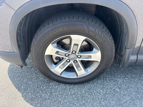 Used 2023 Honda Pilot EX-L image 10