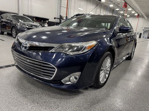 Used 2015 Toyota Avalon XLE Touring image 32