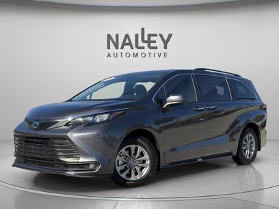 Used 2025 Toyota Sienna XLE