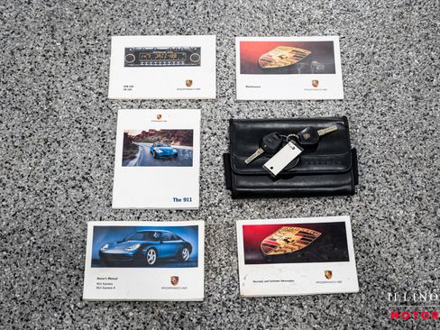 Used 2001 Porsche 911 Carrera 4 image 44