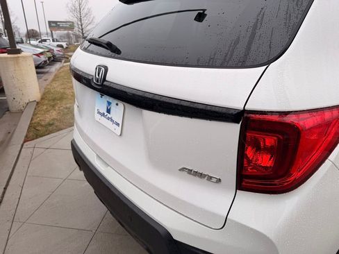 Used 2025 Honda Passport EX-L image 33