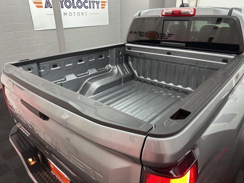 Used 2024 Chevrolet Colorado ZR2 image 11