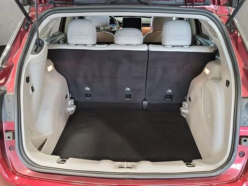 Used 2022 Jeep Compass Limited w/ Elite Group image 7