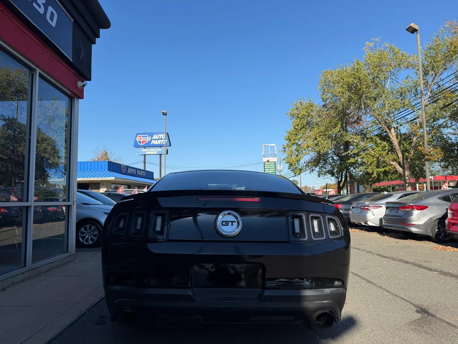 Used 2011 Ford Mustang GT RWD image 5