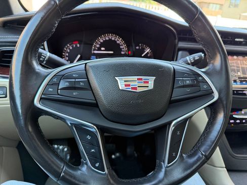 Used 2017 Cadillac XT5 Luxury w/ Driver Awareness Package FWD image 12