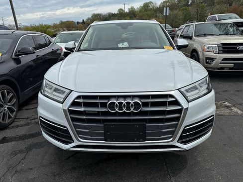 Used 2019 Audi Q5 2.0T Premium Plus w/ Premium Plus Package image 2