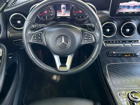 Used 2019 Mercedes-Benz GLC 300 image 16