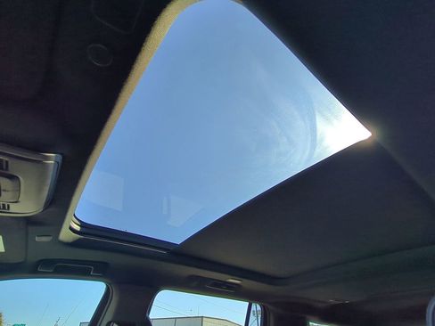 Used 2023 GMC Yukon XL Denali image 25