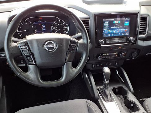Used 2023 Nissan Frontier SV w/ Technology Package image 13