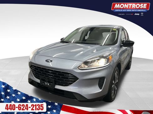 Used 2022 Ford Escape SE w/ SE Sport Appearance Package image 1
