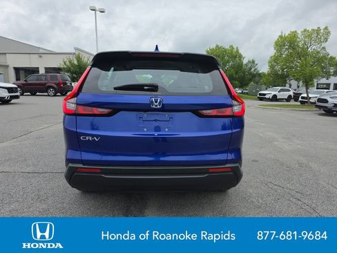 Used 2023 Honda CR-V LX image 4