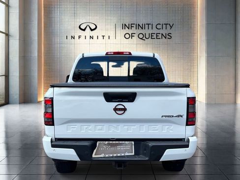 Used 2023 Nissan Frontier PRO-4X w/ Technology Package AWD/4WD image 5