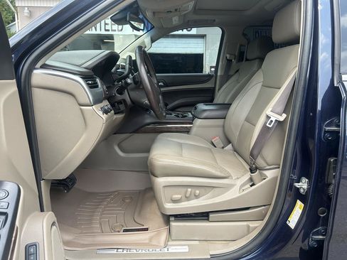 Used 2017 Chevrolet Suburban LT AWD/4WD image 14