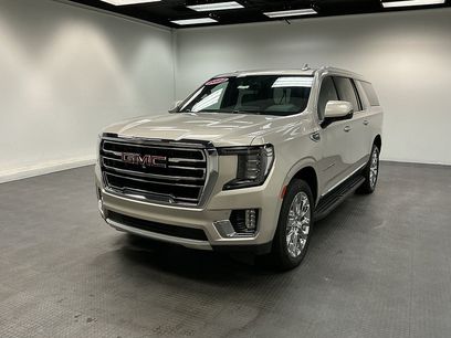 Used 2022 GMC Yukon XL SLT w/ SLT Premium Package