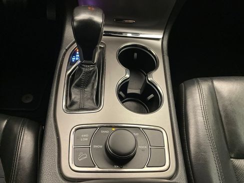 Used 2020 Jeep Grand Cherokee Limited X AWD/4WD image 16