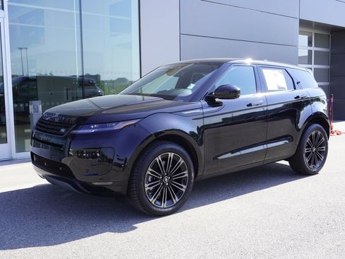 Used 2026 Land Rover Range Rover Evoque S AWD/4WD image 3