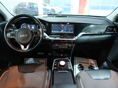 Used 2022 Kia Niro EX w/ Cold Weather Package image 25