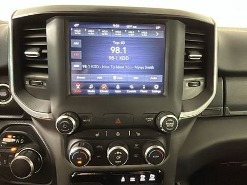 Used 2020 RAM 1500 Big Horn AWD/4WD image 24