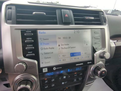 Used 2023 Toyota 4Runner Limited AWD/4WD image 17