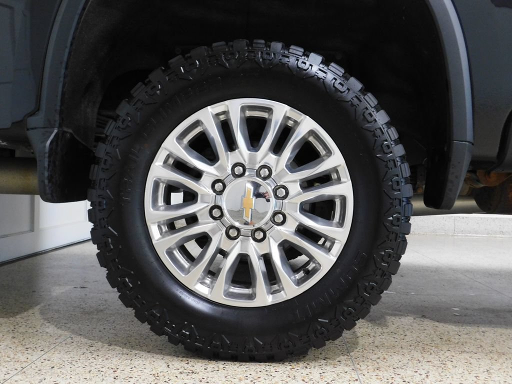 Used 2021 Chevrolet Silverado 2500 High Country w/ Z71 Off-Road Package AWD/4WD image 92