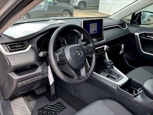 New 2025 Toyota RAV4 XLE image 10