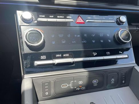 New 2025 Hyundai Santa Fe Calligraphy image 40