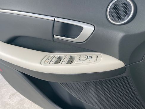 Used 2025 Hyundai Sonata SEL image 18