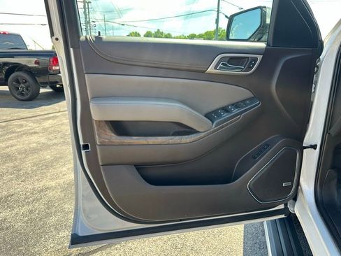 Used 2018 GMC Yukon XL Denali w/ Denali Ultimate Package AWD/4WD image 13