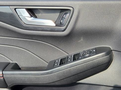 Certified 2025 Ford Escape ST-Line image 26