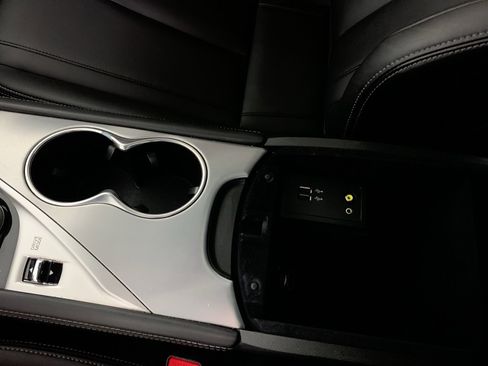 Used 2017 INFINITI Q60 2.0t w/ Moonroof Package image 29