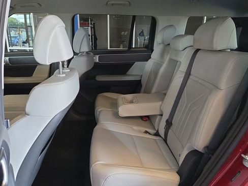 Used 2025 Hyundai Santa Fe SEL image 21