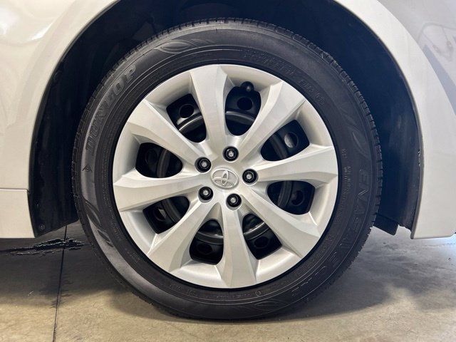 Used 2025 Toyota Corolla LE FWD image 11
