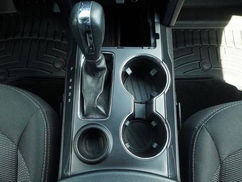 Used 2019 Ford Explorer XLT FWD image 20