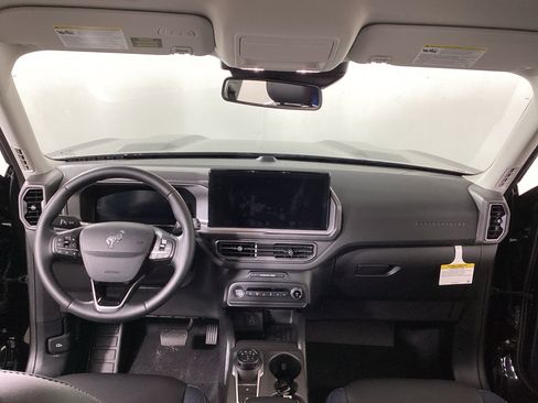 New 2025 Ford Bronco Sport Outer Banks AWD/4WD image 13