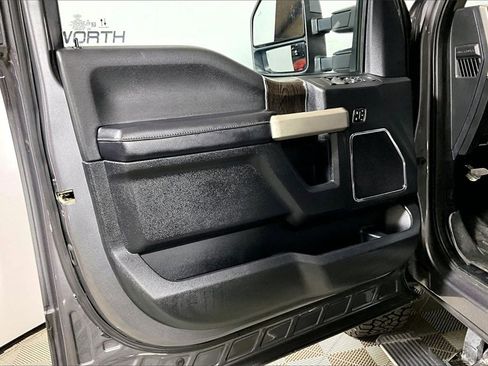 Used 2021 Ford F250 Lariat w/ Lariat Ultimate Package image 18